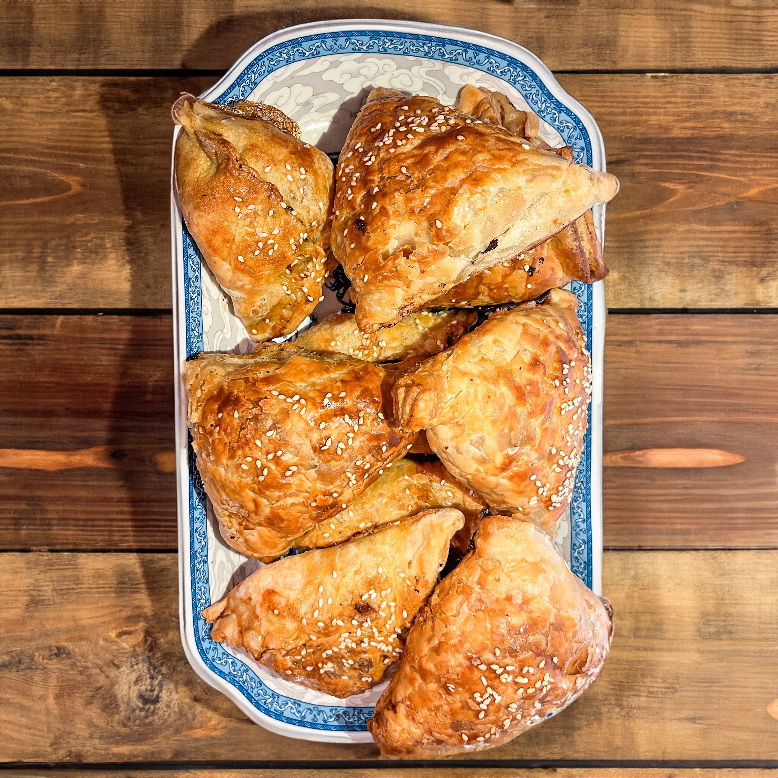 Cover Image for Somsa (Baked Puff Pastry Dough with Traditional Filling)