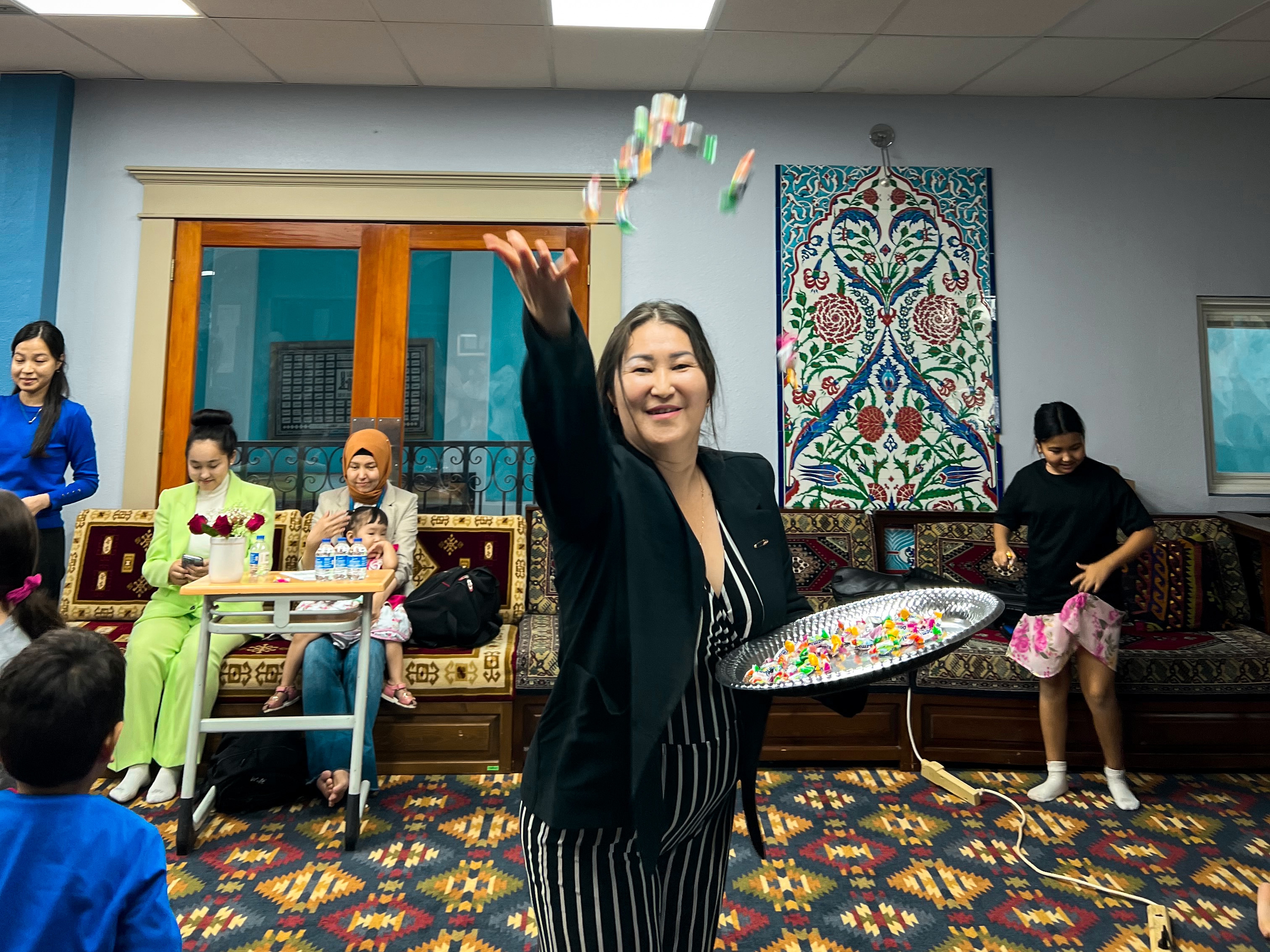 Cover Image for Houston Kazakh School Creates Sense of Community